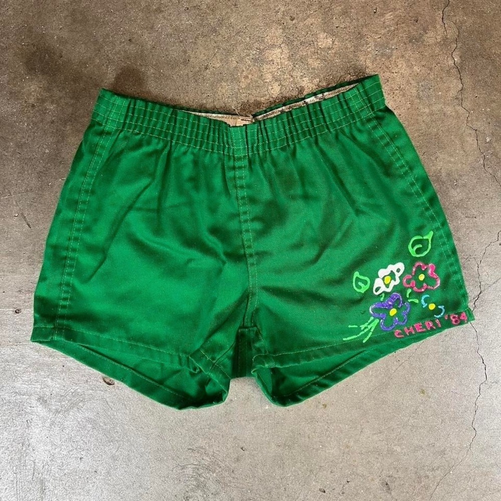 Vintage 70s southern athletic green shorts hand painted design Women's Small